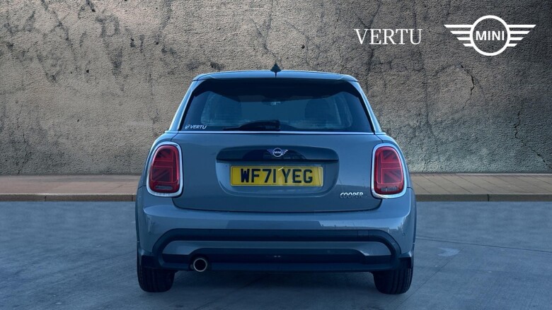 MINI Hatchback 1.5 Cooper Classic 5dr Auto Petrol Hatchback